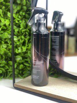 Термозащитный спрей для волос с маслом марулы Bogenia Marula Oil Thermal Protection 250 мл 1811663231 фото